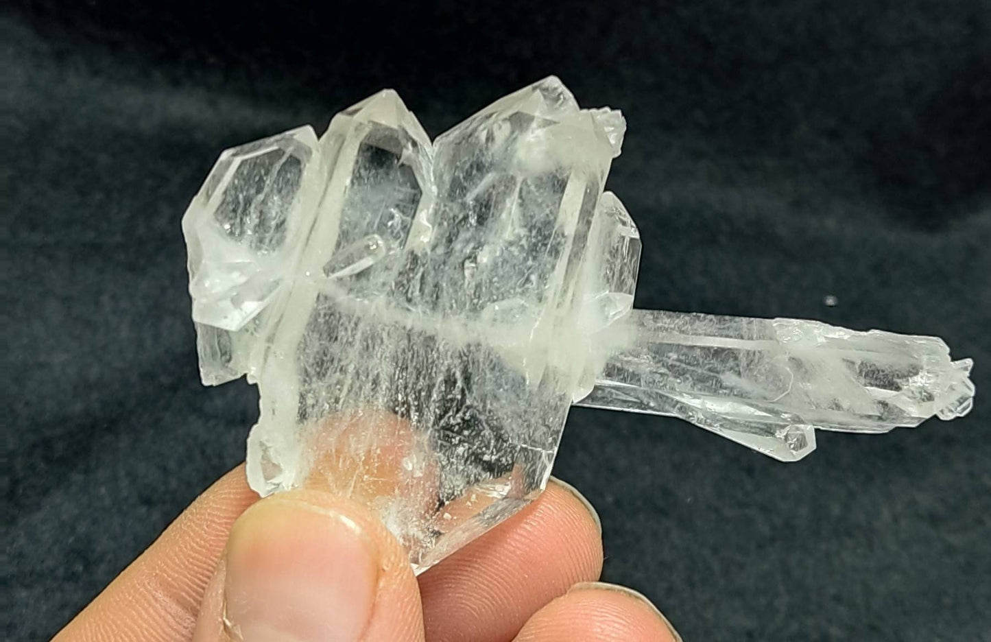 Clear faden quartz crystal scepter like formations 39 grams