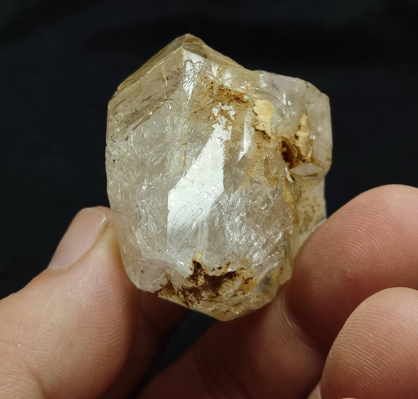 Fenster Quartz Crystal 64 grams