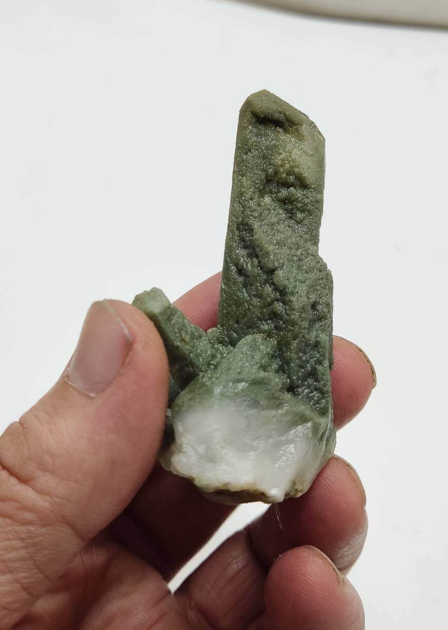 An Aesthetic Natural crystals cluster of beautifully terminated Chlorite Quartz 55 grams