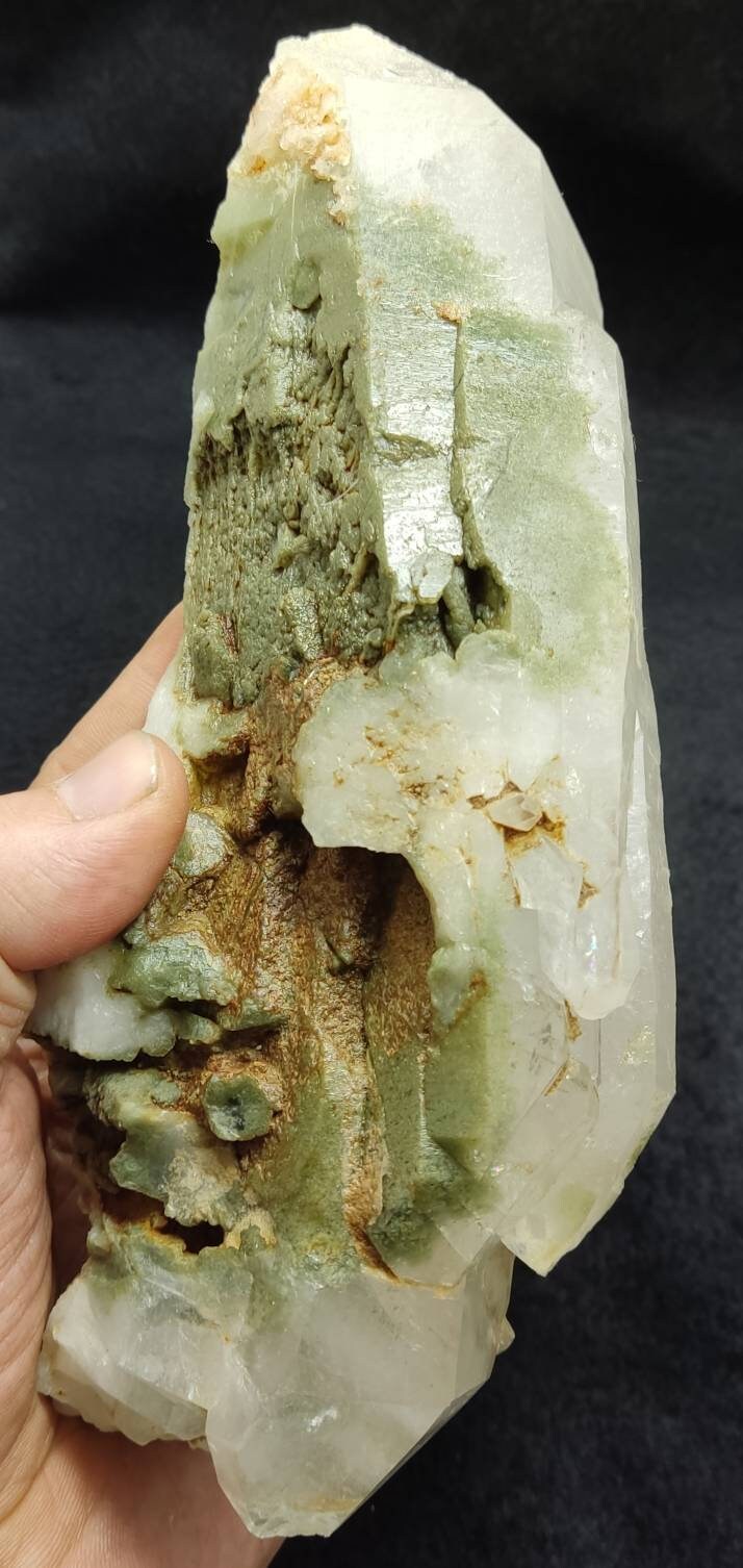 Chlorite Quartz cabinet specimen 1230 grams