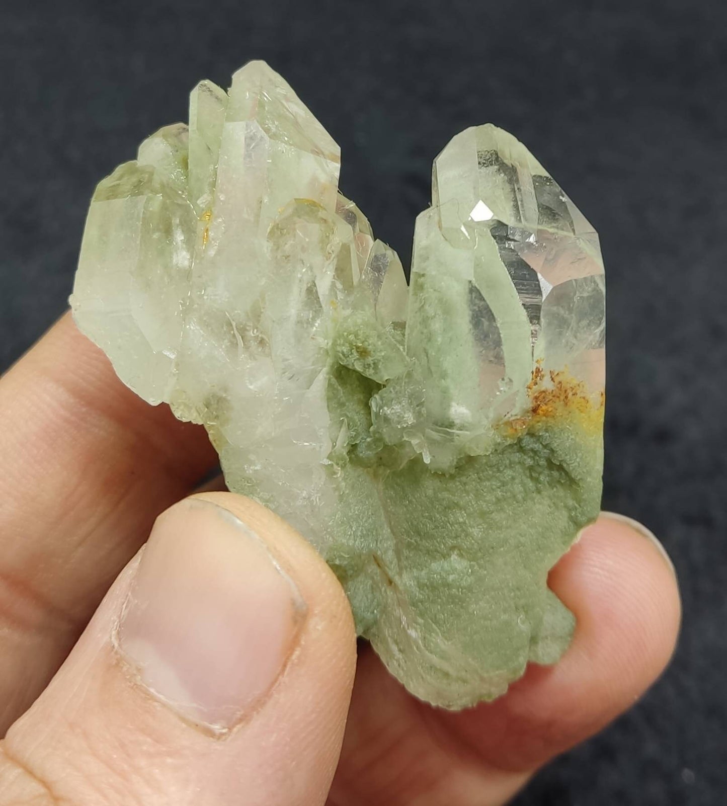 An Aesthetic Natural crystals cluster of beautifully terminated Chlorite Quartz 43 grams