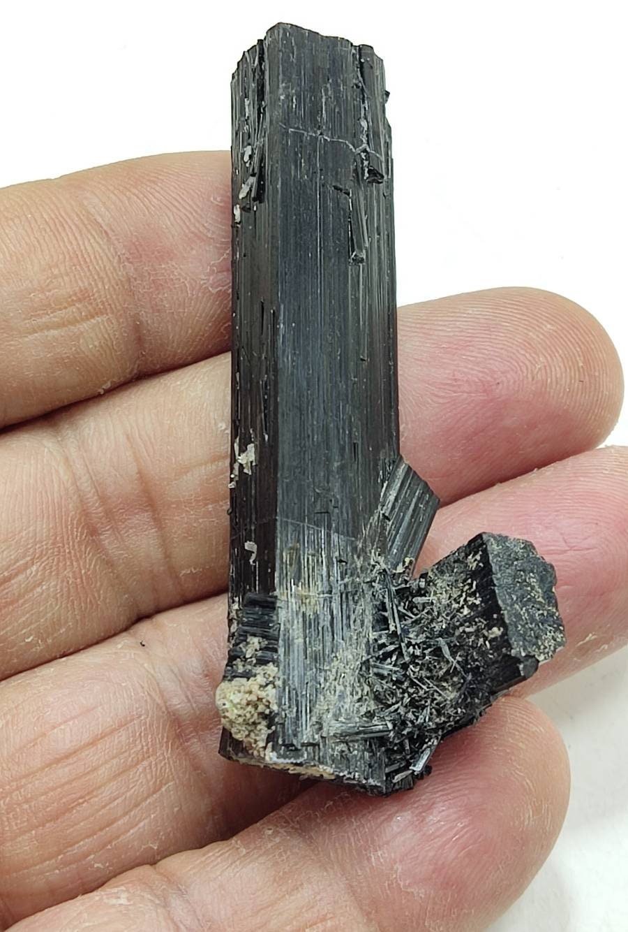 An Amazing terminated Natural schorl crystal 34 grams