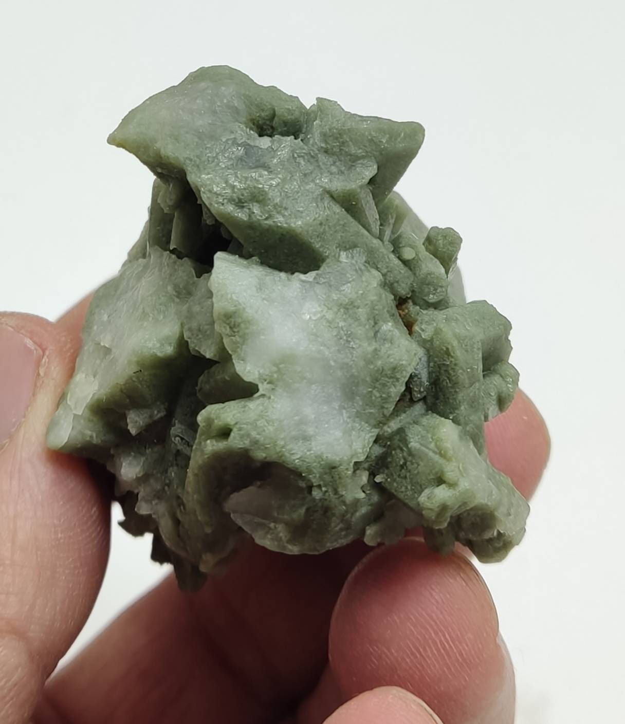 Natural cluster of terminated Chlorite Quartz 84 grams