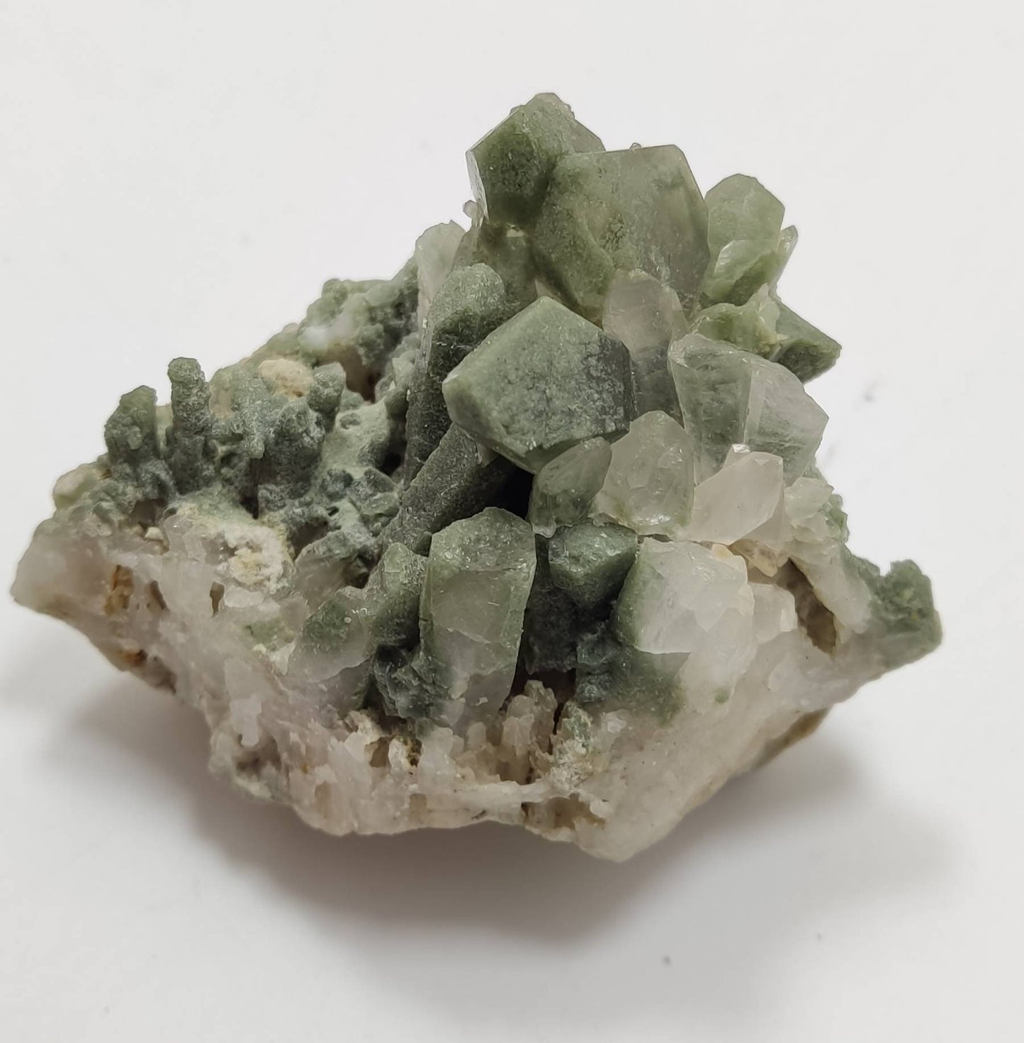 An Aesthetic small Natural crystals cluster of beautifully terminated Chlorite Quartz 163 grams