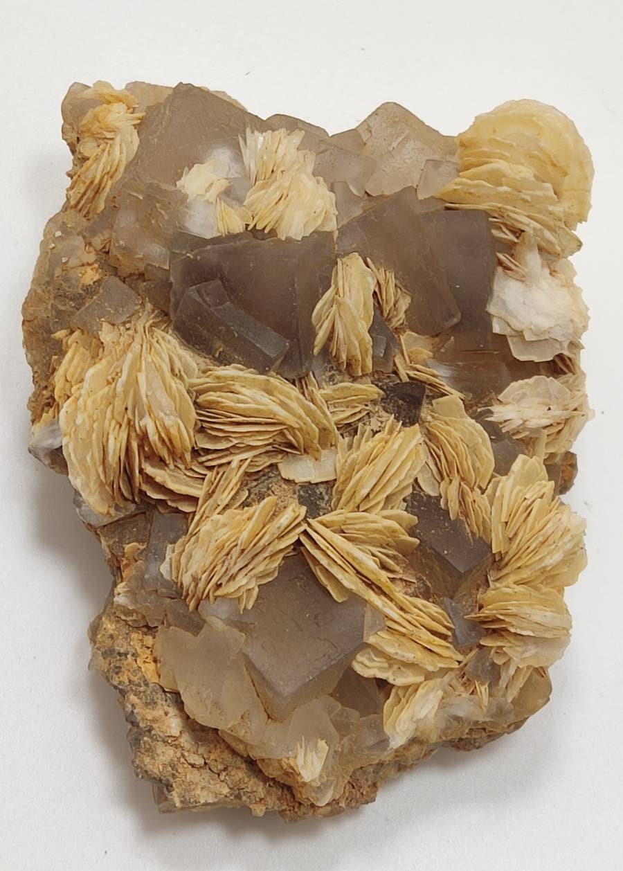 An amazing specimen of Barite with Fluorite 83 grams