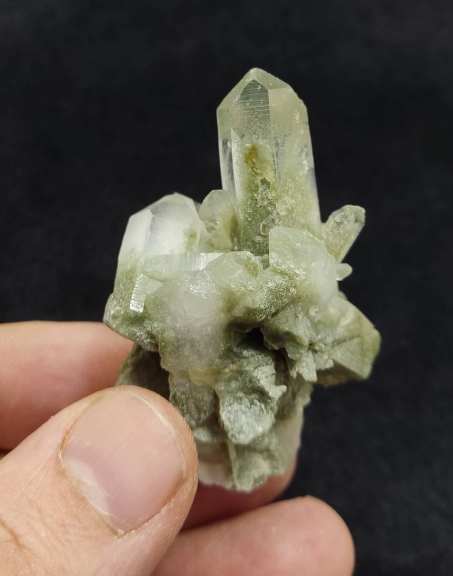 An Aesthetic Natural crystals cluster of beautifully terminated Chlorite Quartz 59 grams