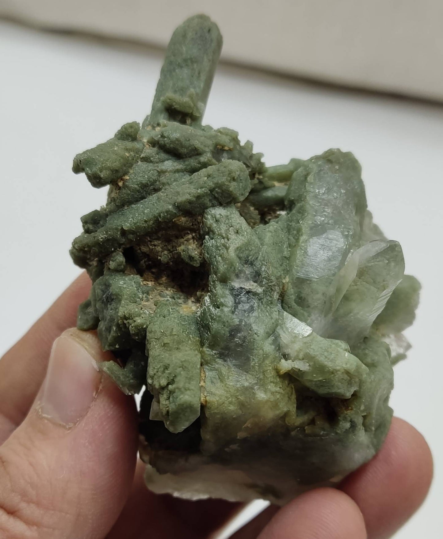 An Aesthetic Natural crystals cluster of beautifully terminated Chlorite Quartz 123 grams