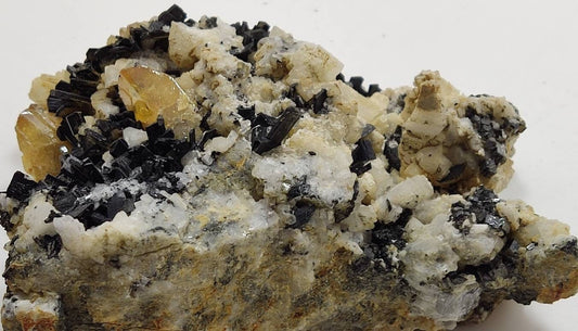 Titanite sphene clusters with actinolite or aegirine on matrix 252 grams