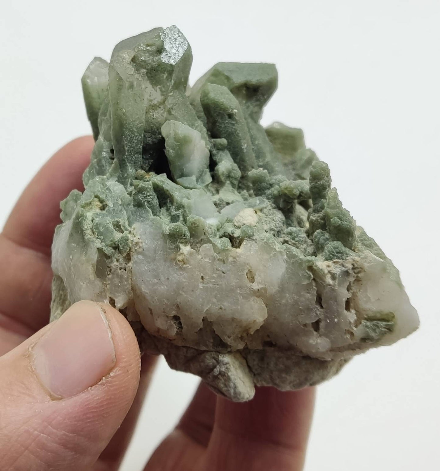 An Aesthetic small Natural crystals cluster of beautifully terminated Chlorite Quartz 163 grams