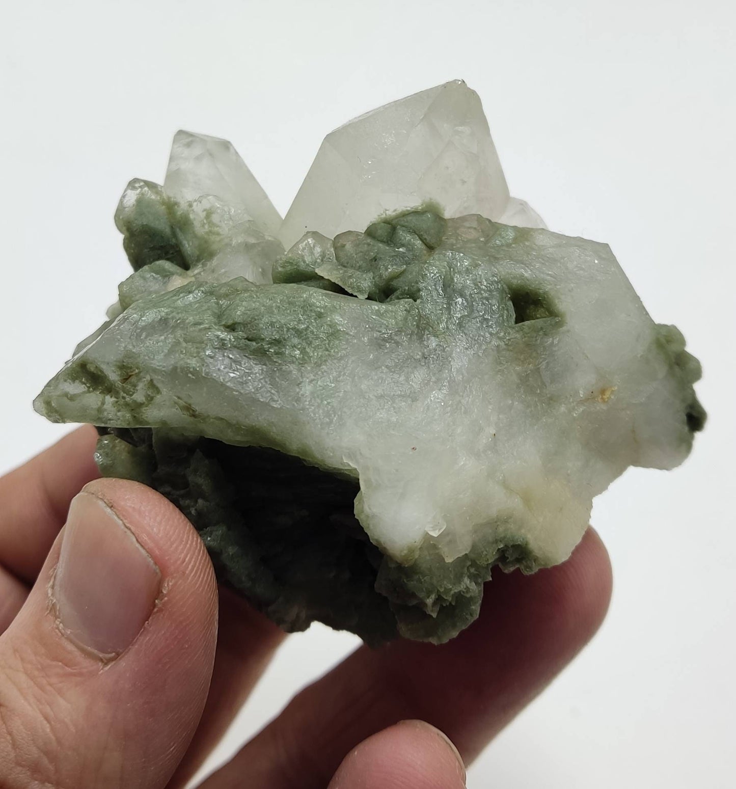 Chlorite Quartz cluster 179 grams