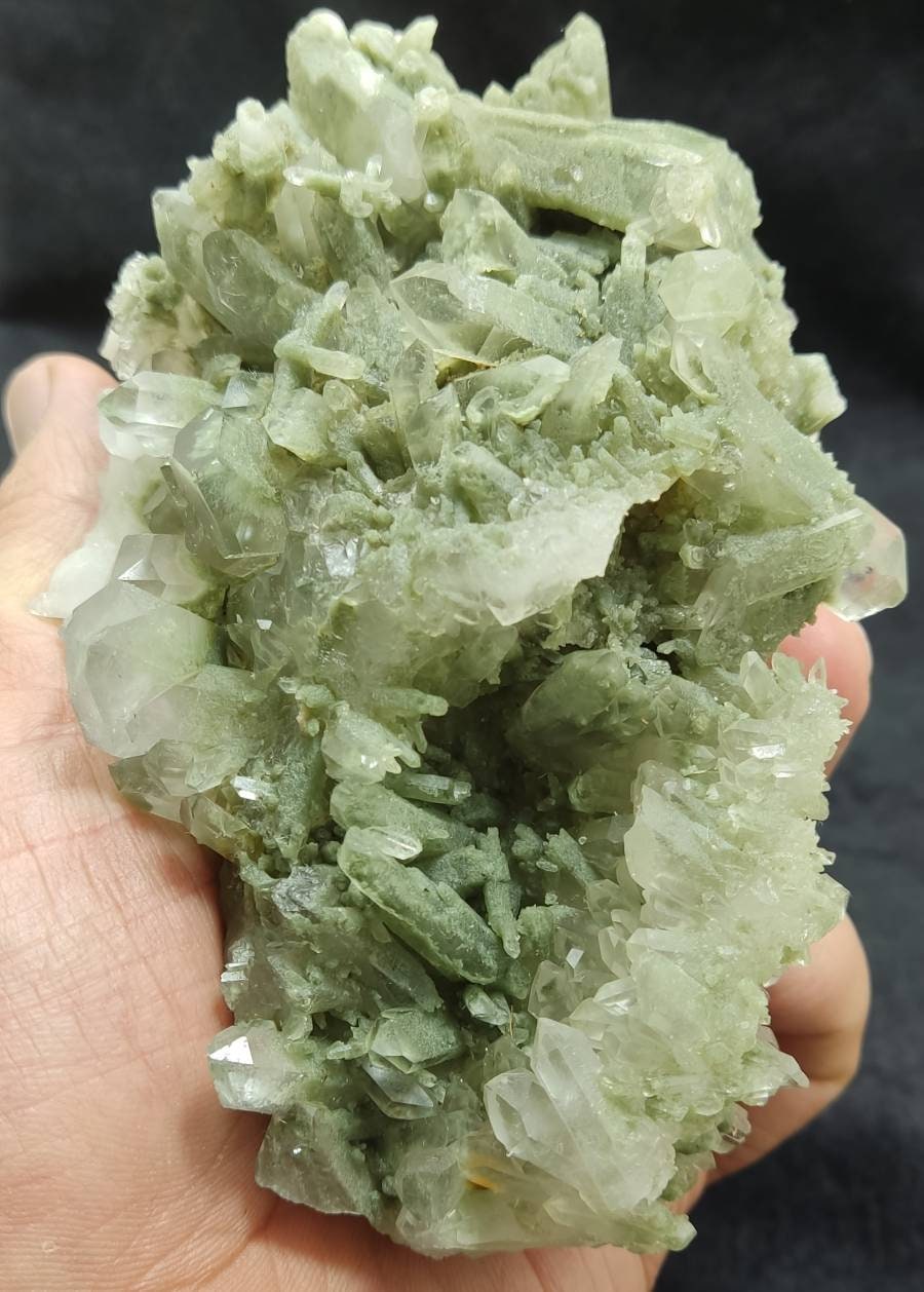 Chlorite Quartz crystals cluster 577 grams