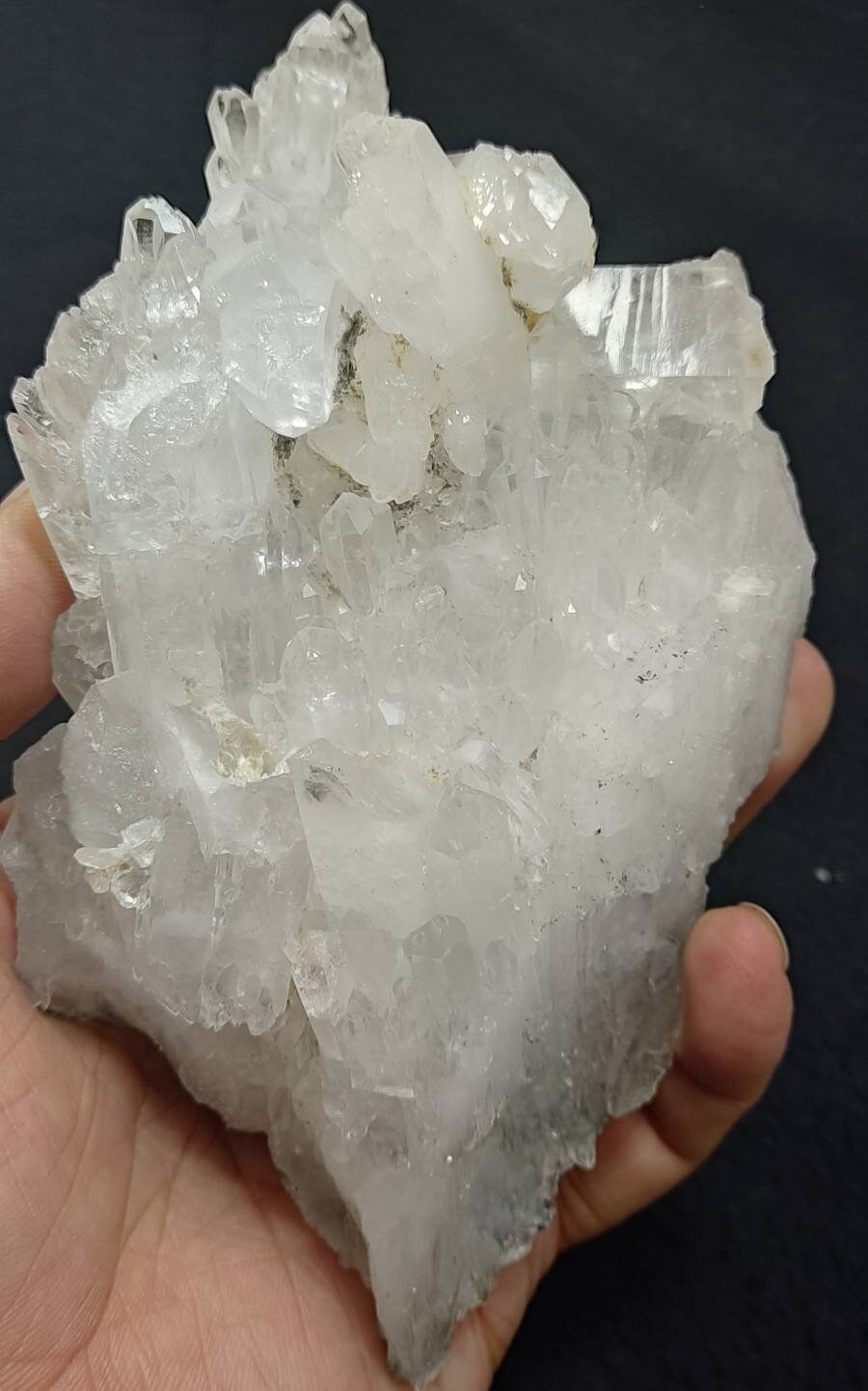 Chlorite Quartz crystals cluster 576 grams