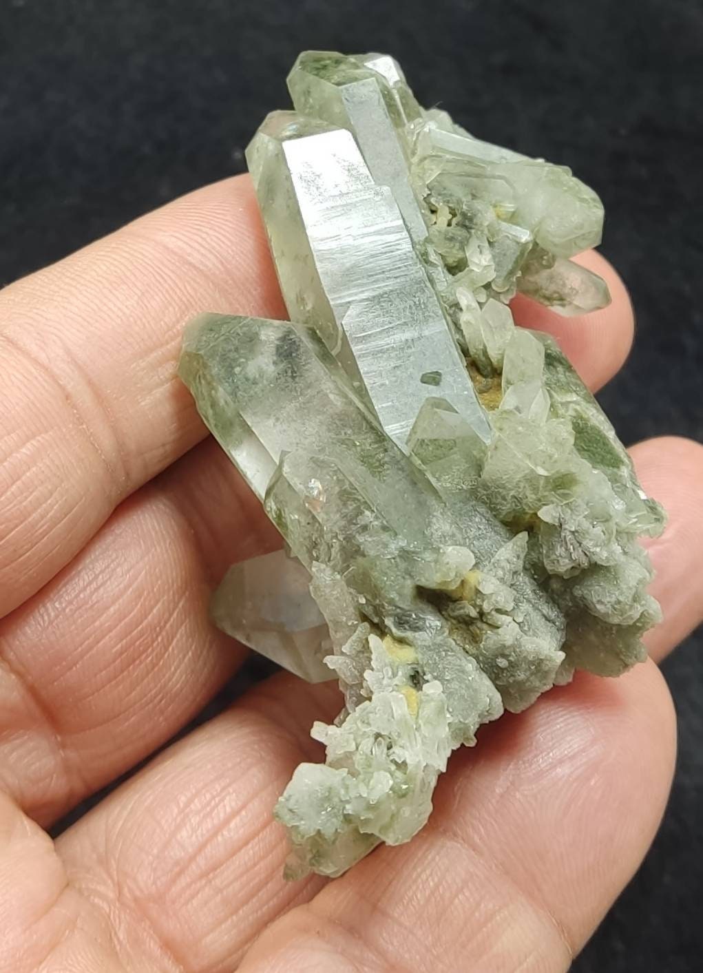 Natural terminated Chlorite Quartz crystals cluster 55 grams