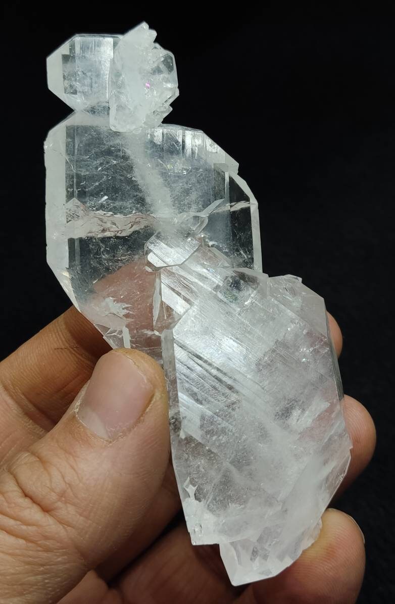 Clear faden quartz crystal 89 grams