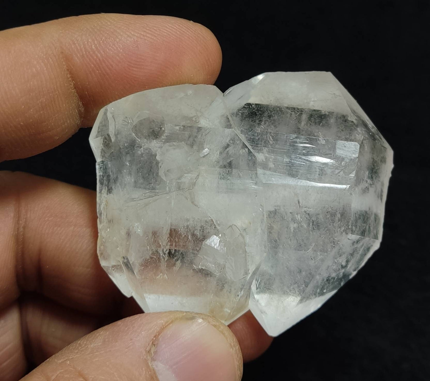 Clear faden quartz crystal 61 grams