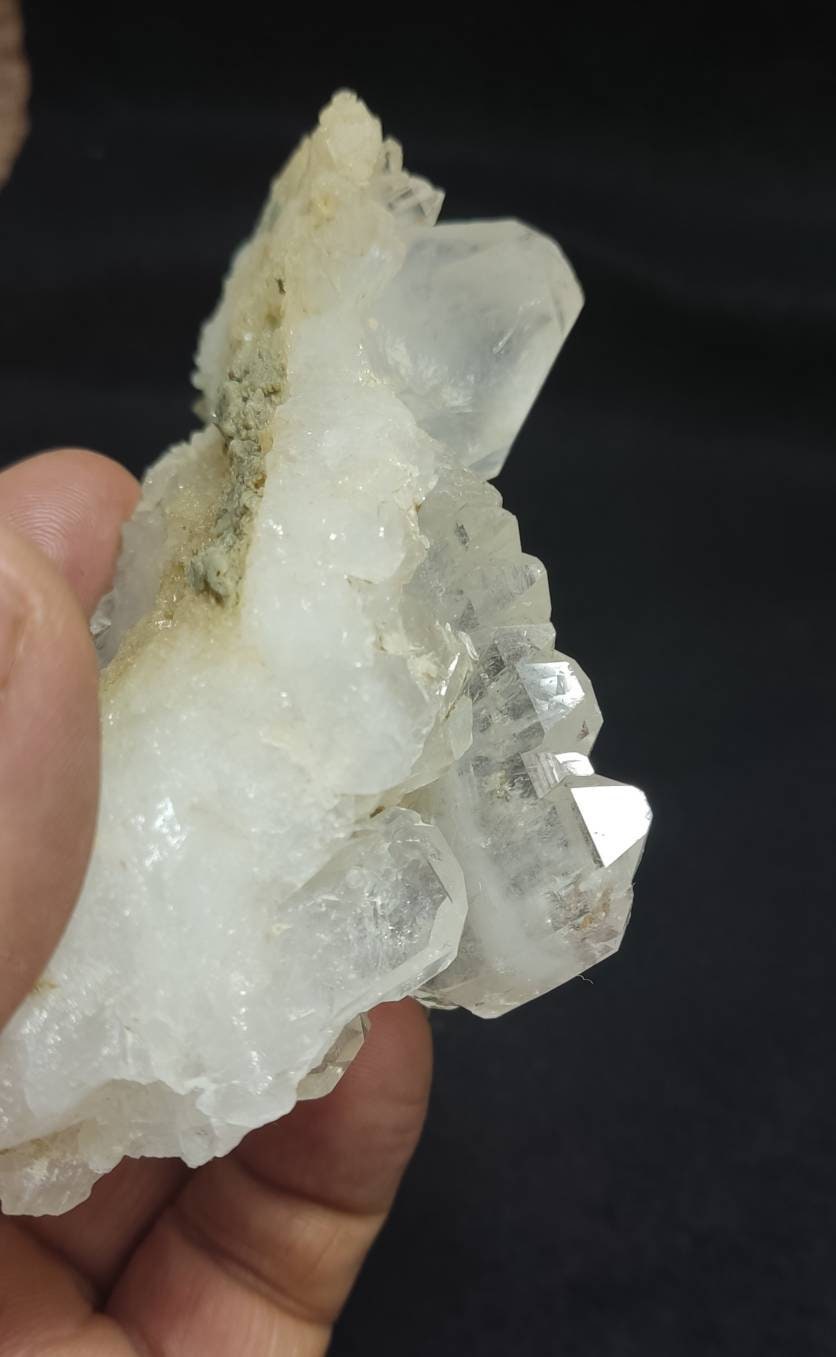 Single beautiful Faden Quartz Crystal specimen with clear quartz 198 grams