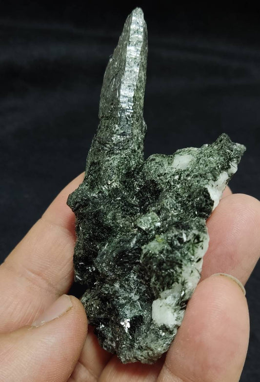 An Aesthetic Natural beautifully terminated Chlorite Quartz crystal specimen 85 grams