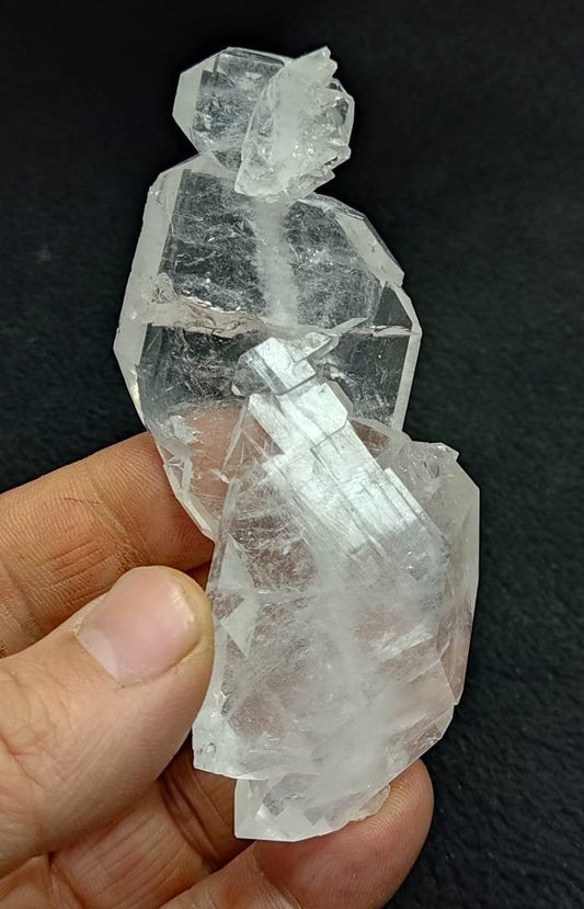 Clear faden quartz crystal 89 grams