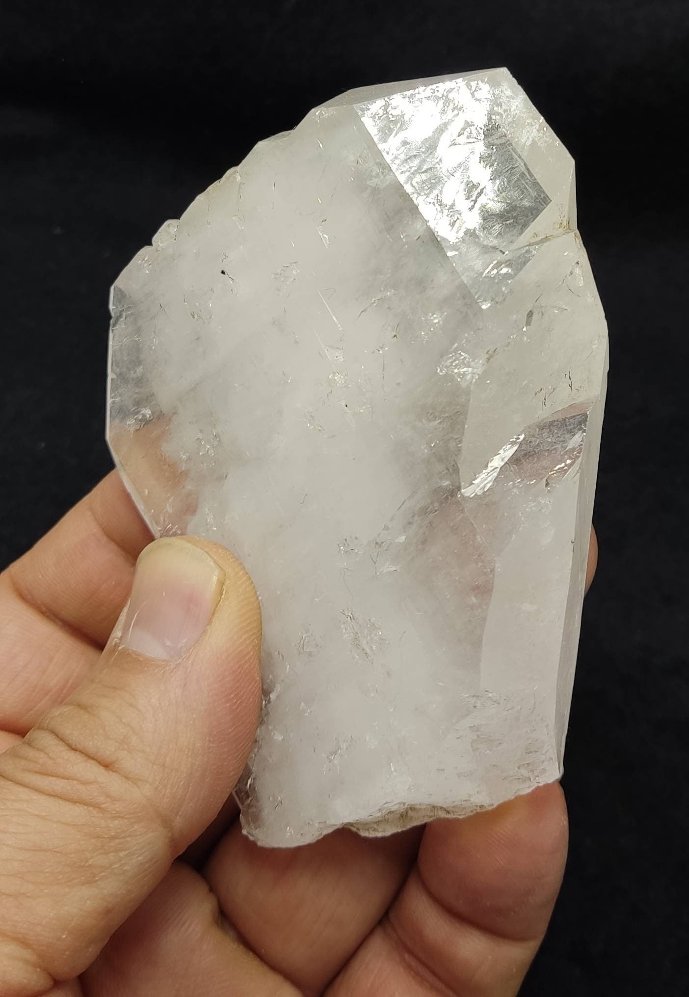 Clear faden quartz crystal 194 grams