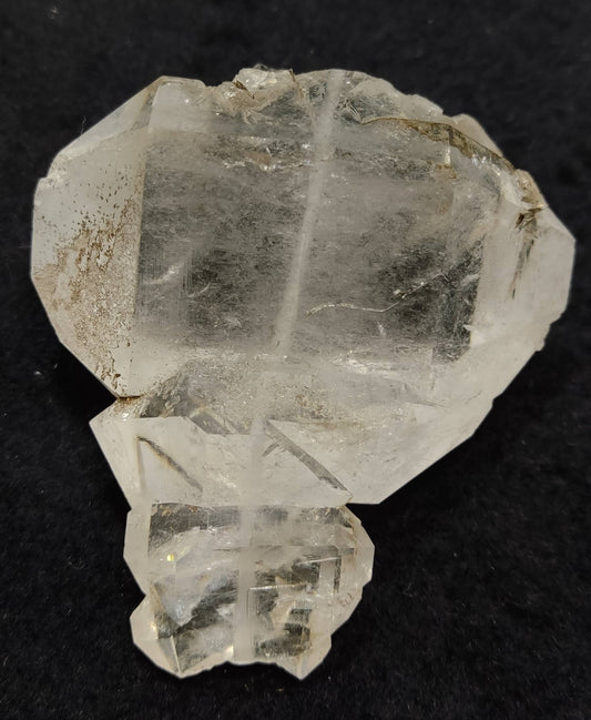 Clear faden quartz crystal scepter like formations 112 grams