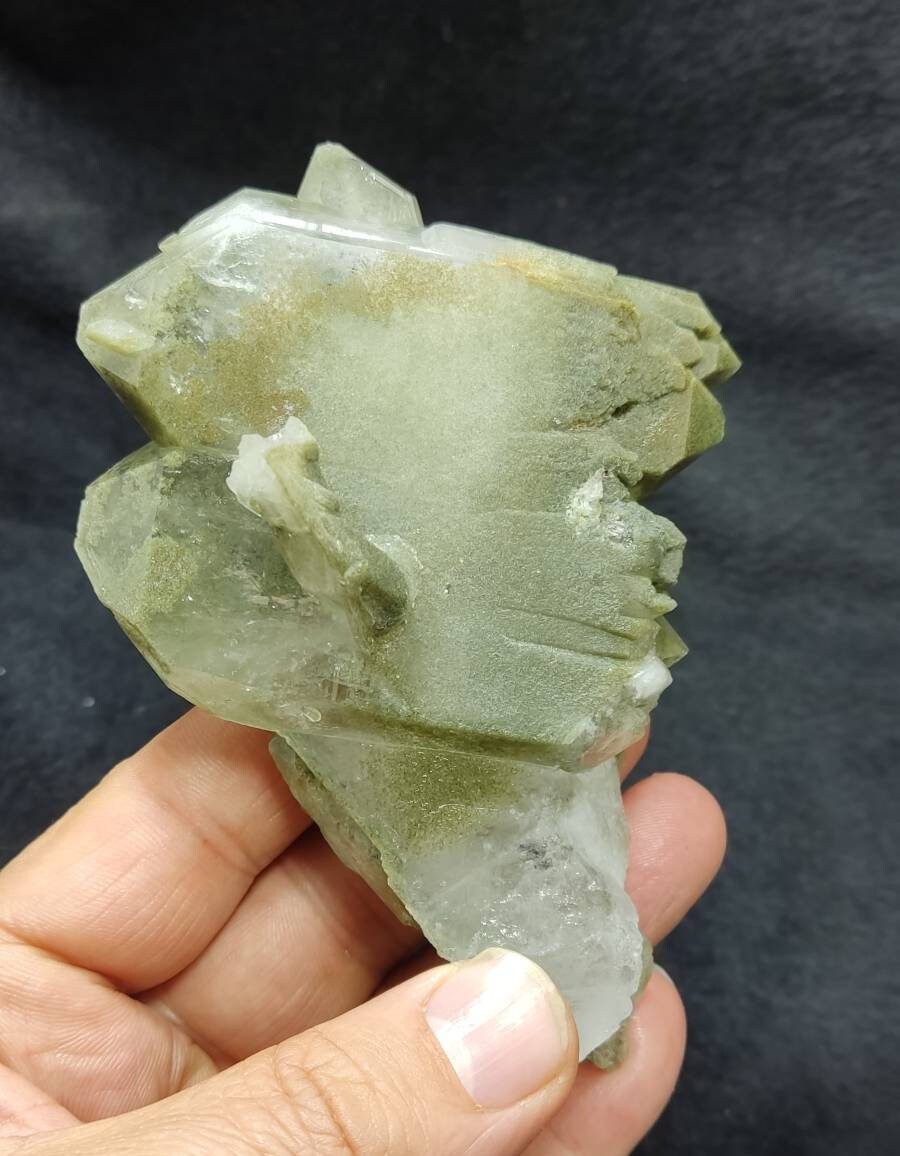 Chlorite Quartz crystals cluster 218 grams