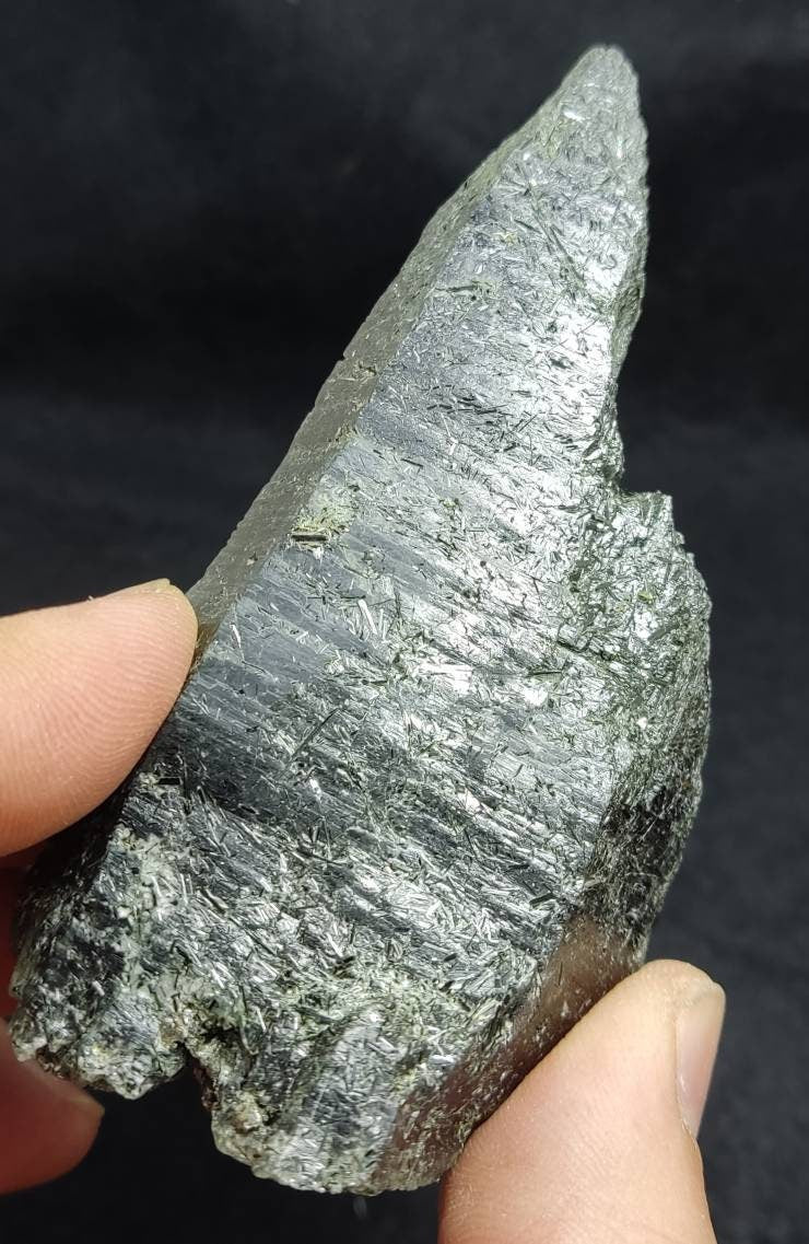 Natural terminated Chlorite Quartz crystal 148 grams