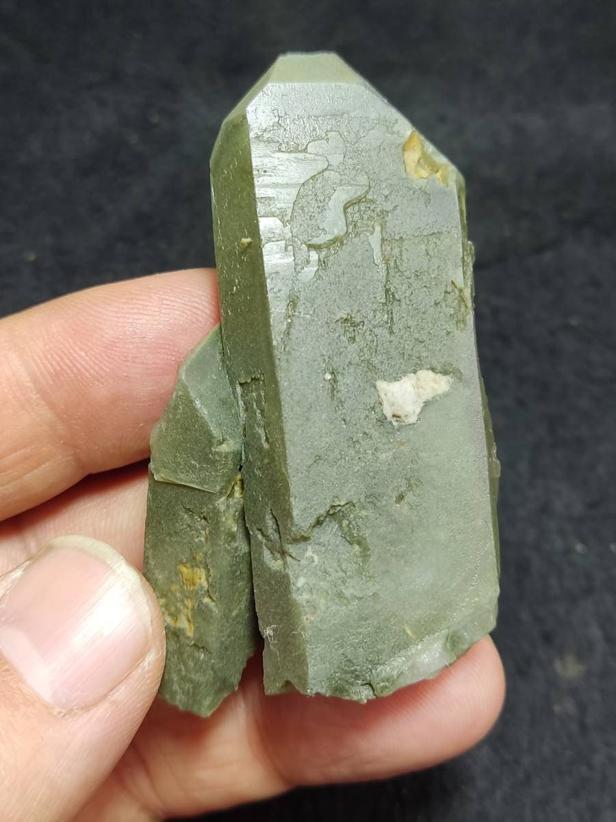 Chlorite quartz twin crystals 65 grams
