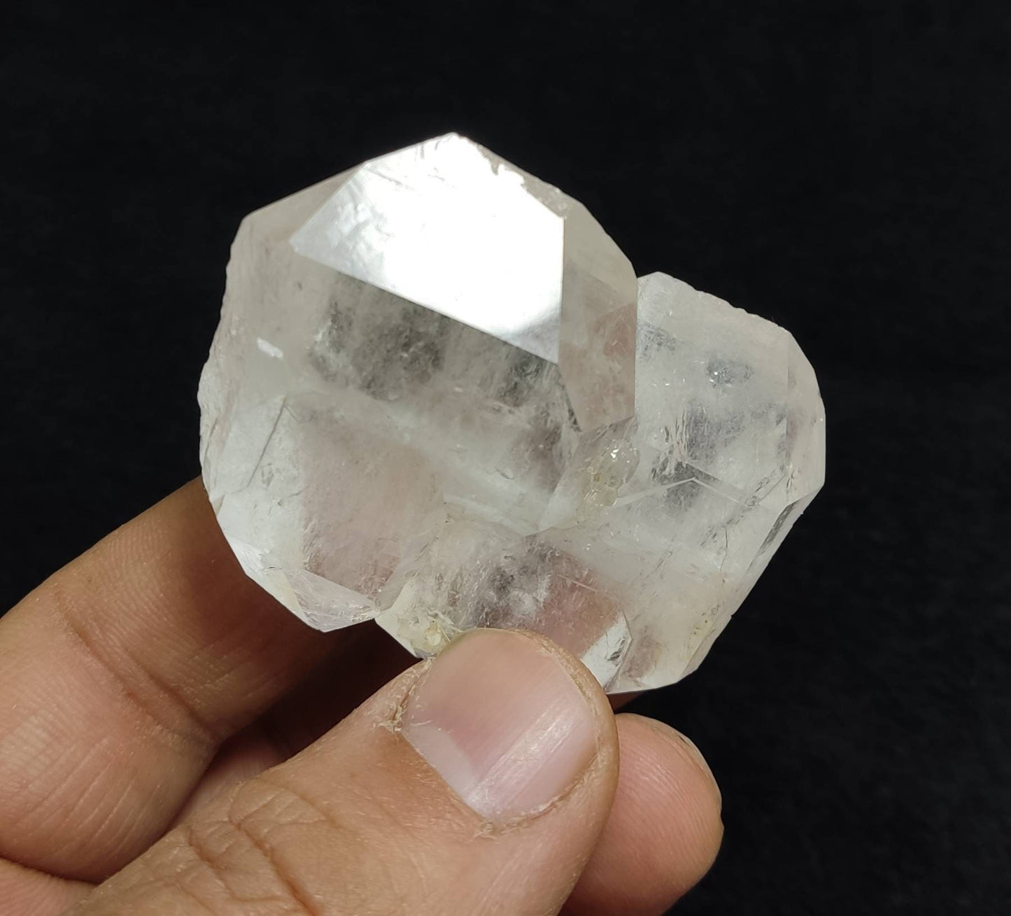 Clear faden quartz crystal 61 grams