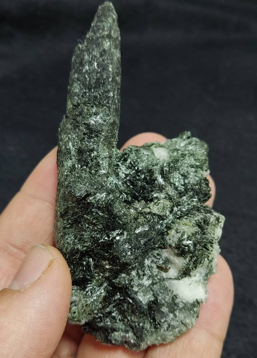 An Aesthetic Natural beautifully terminated Chlorite Quartz crystal specimen 85 grams