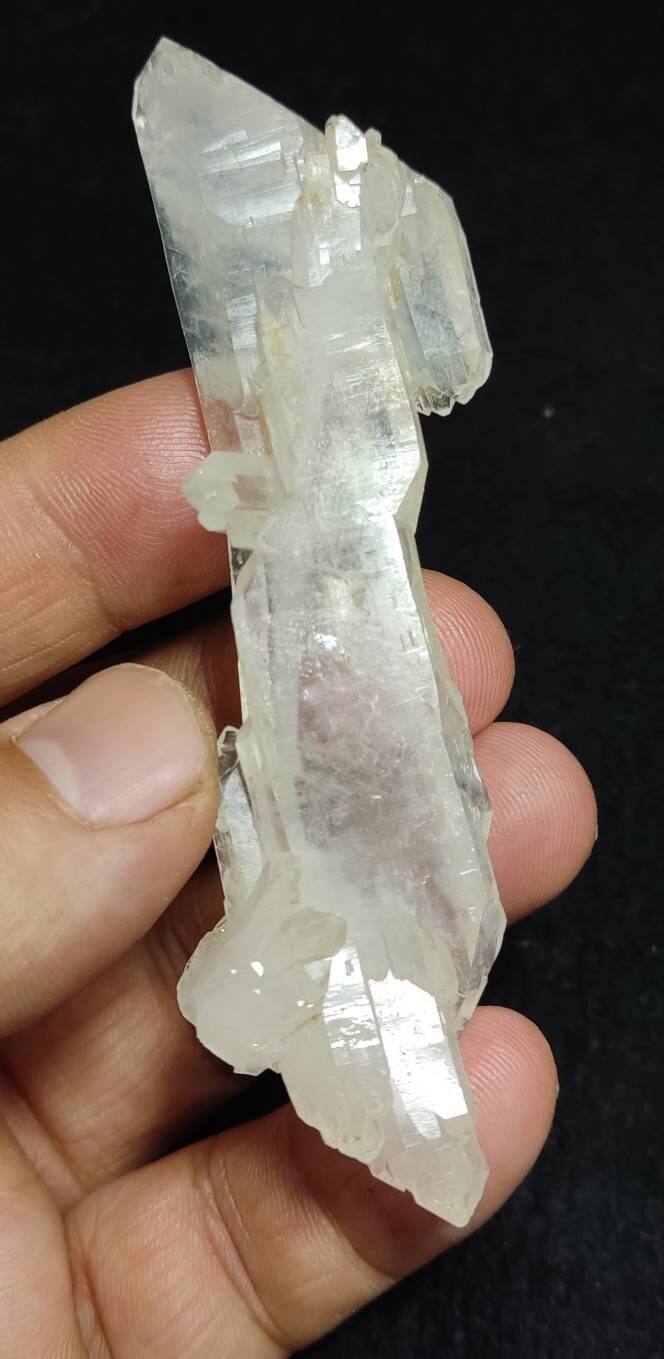 Single beautiful terminated Faden Quartz crystal specimen 44 grams
