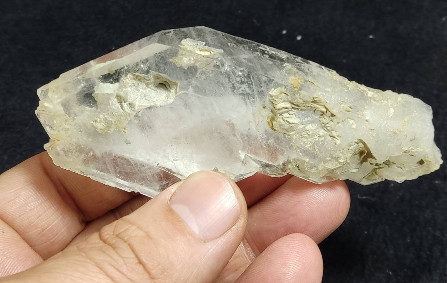 Single beautiful terminated Faden Quartz crystal specimen 79 grams