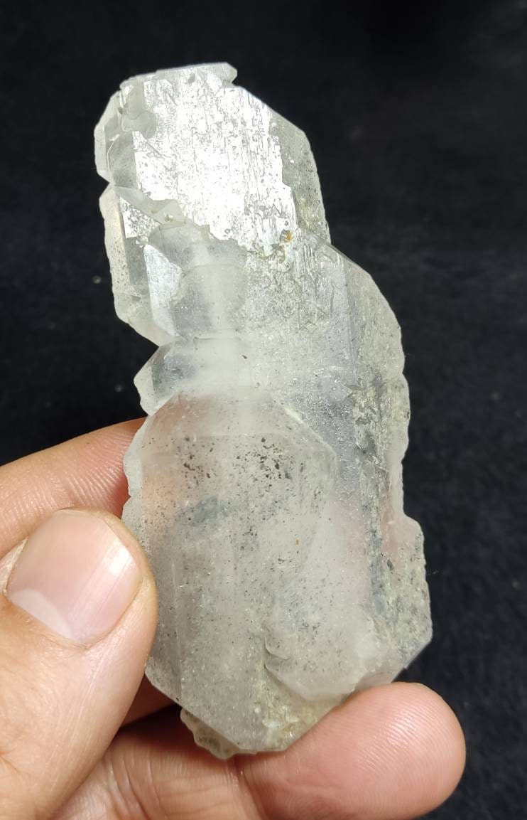 Single beautiful terminated Faden Quartz crystal specimen 60 grams