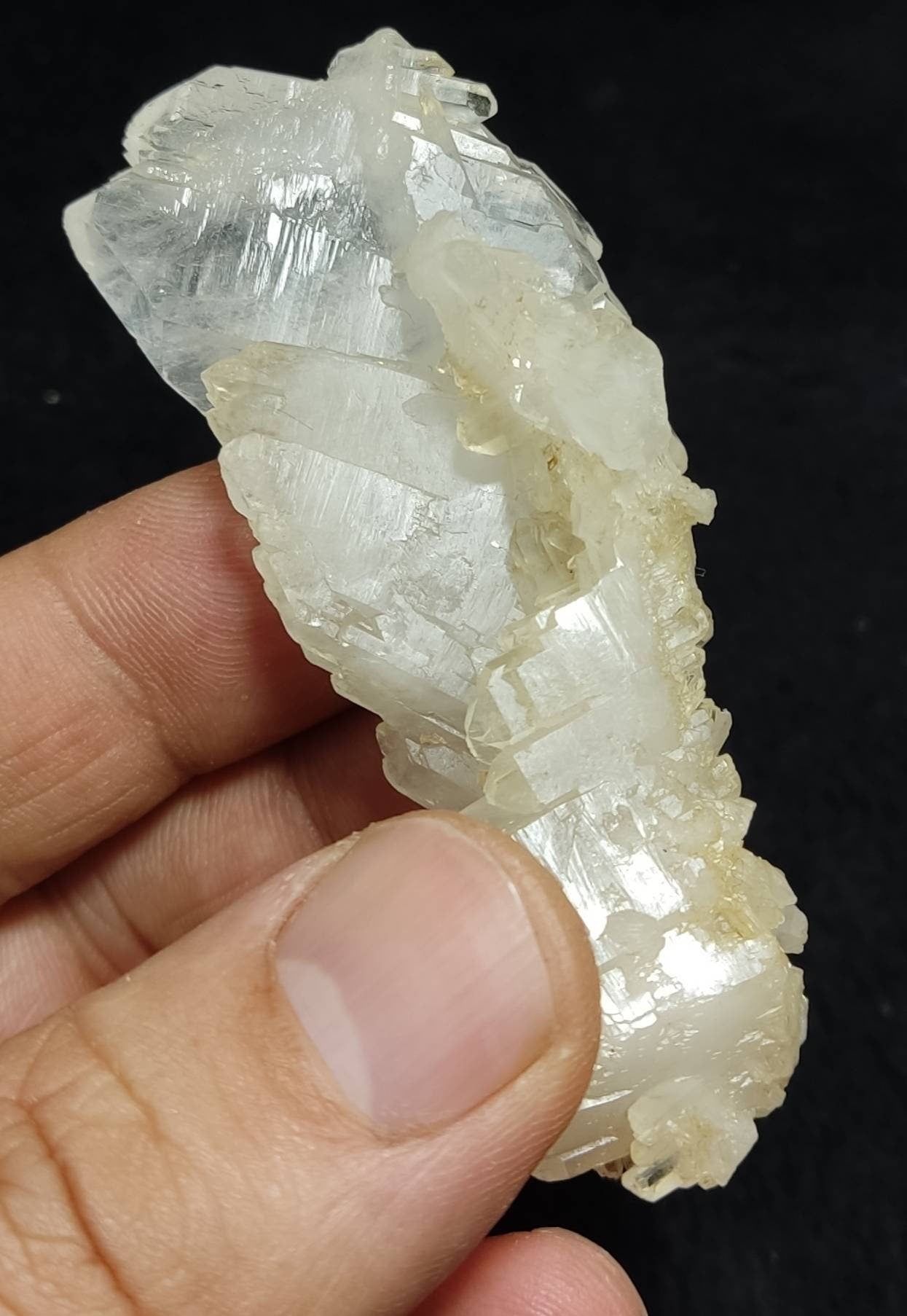 Single beautiful terminated Faden Quartz crystal specimen 45 grams