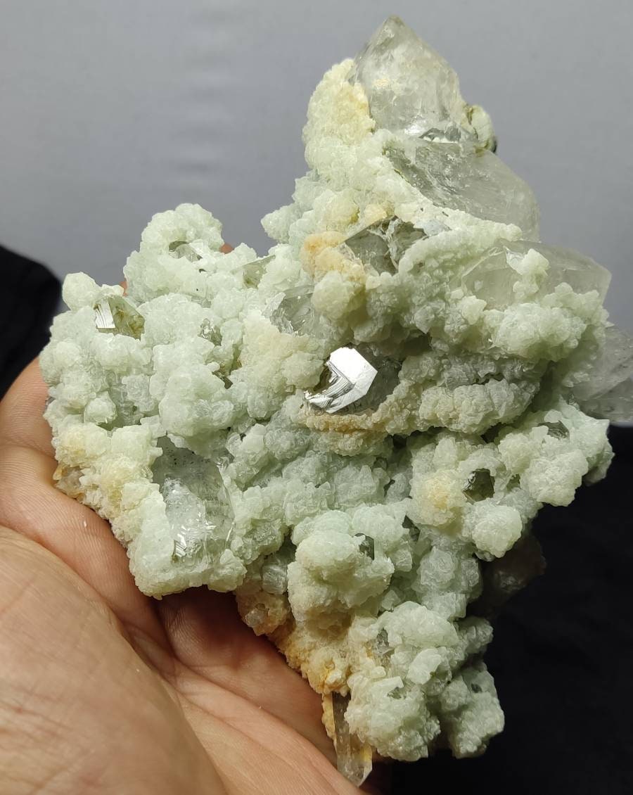 An aesthetic Specimen of prehnite with quartz crystals 518 grams