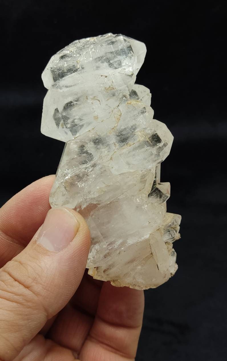 Clear faden quartz crystal 104 grams