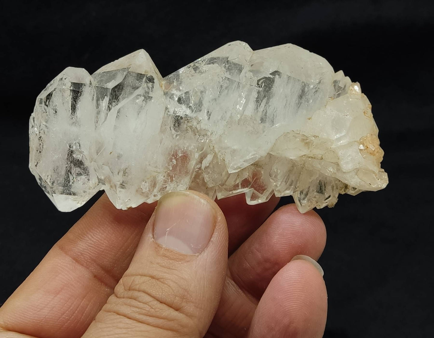 Clear faden quartz crystal 104 grams