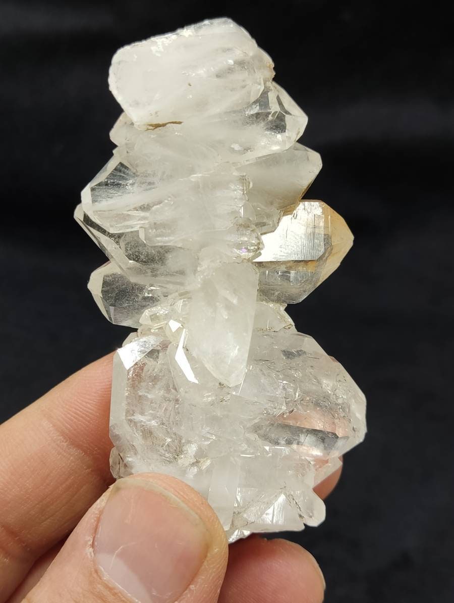 Clear faden quartz crystal 56 grams