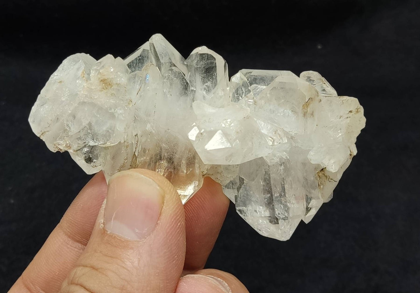 Clear faden quartz crystal 56 grams