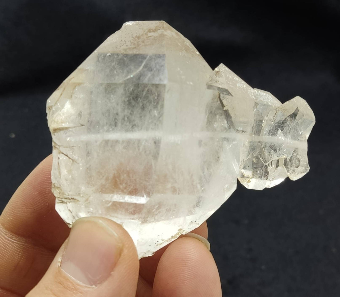 Clear faden quartz crystal scepter like formations 112 grams