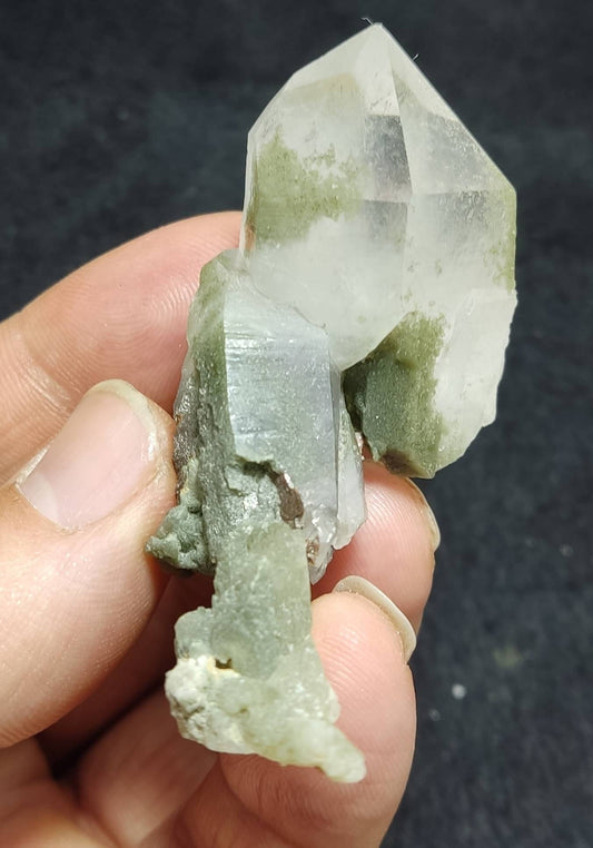 Chlorite quartz with small brookite 41 grams