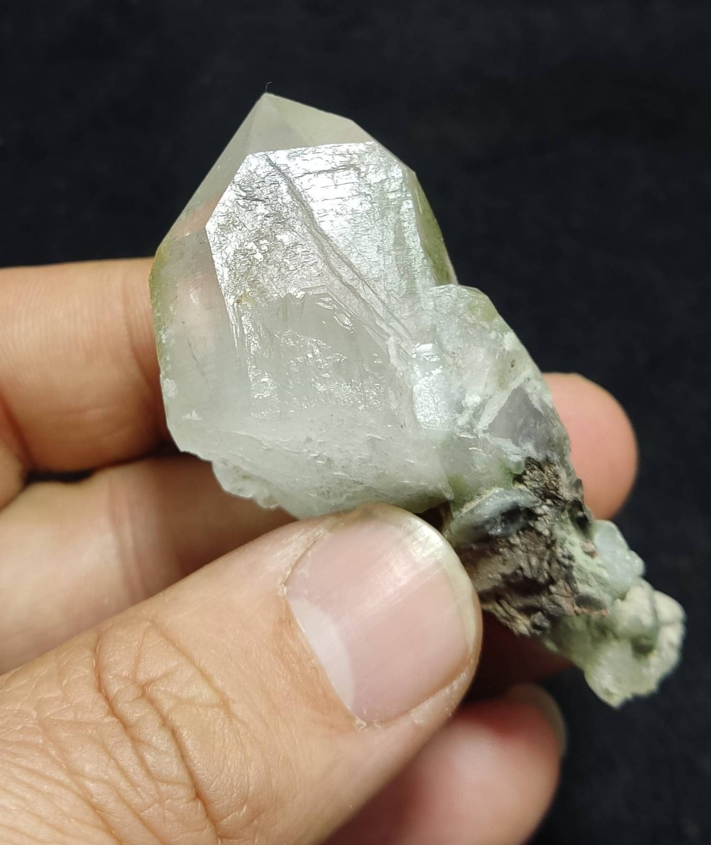 Chlorite quartz with small brookite 41 grams