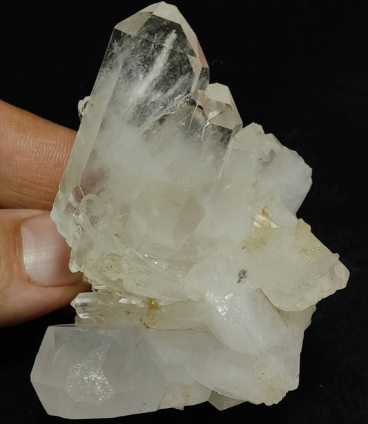 Single beautiful terminated Faden Quartz crystals specimen 132 grams