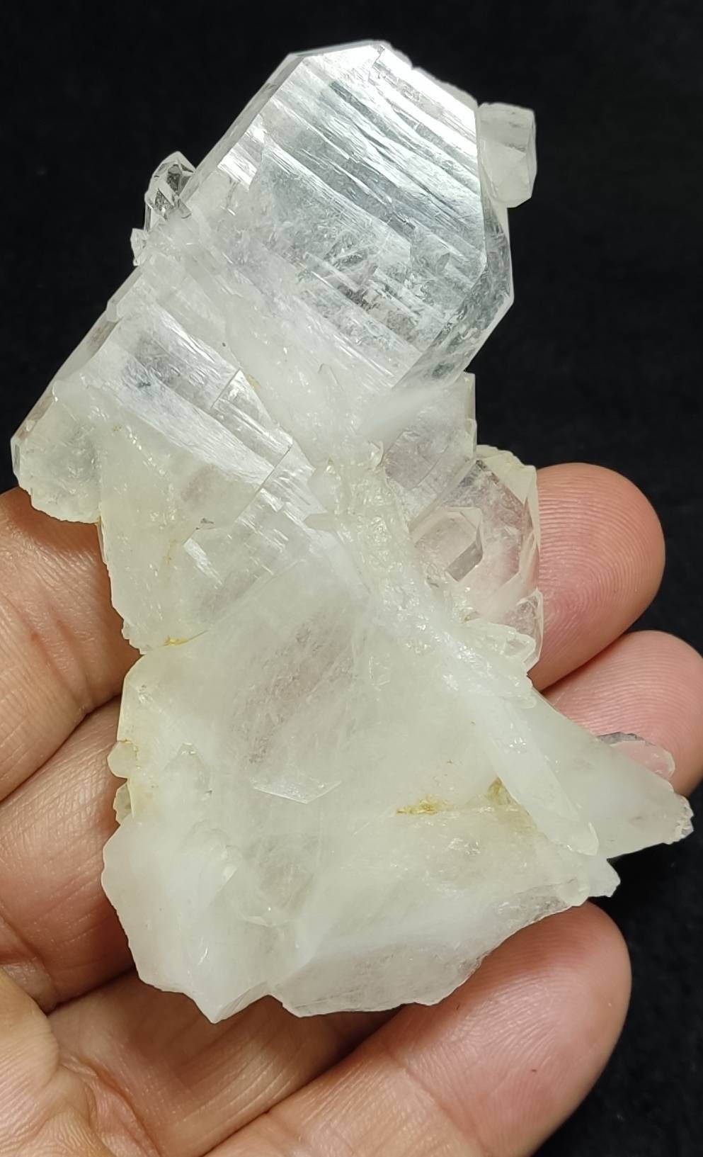 Single beautiful terminated Faden Quartz crystals specimen 83 grams