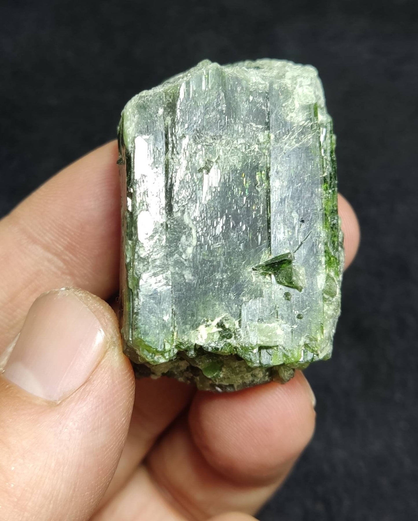 An amazing specimen of diopside crystal 62 grams