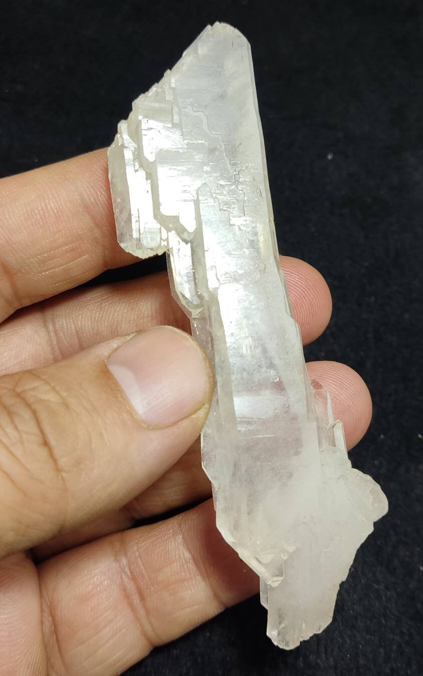 Single beautiful terminated Faden Quartz crystal specimen 44 grams