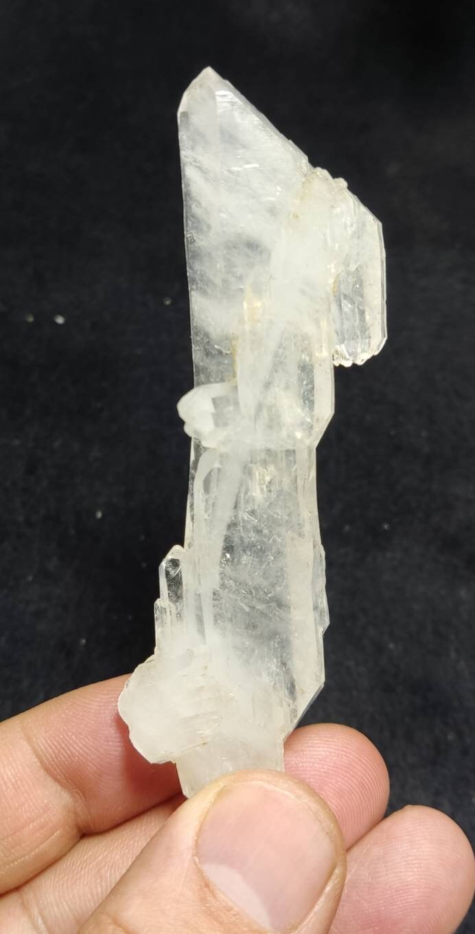 Single beautiful terminated Faden Quartz crystal specimen 44 grams