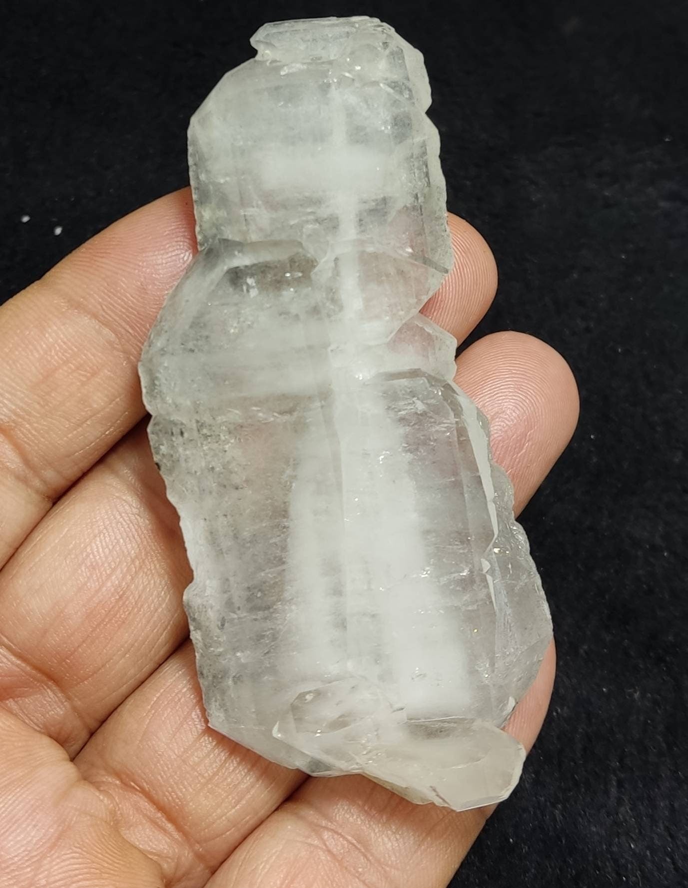 Single beautiful terminated Faden Quartz crystal specimen 60 grams