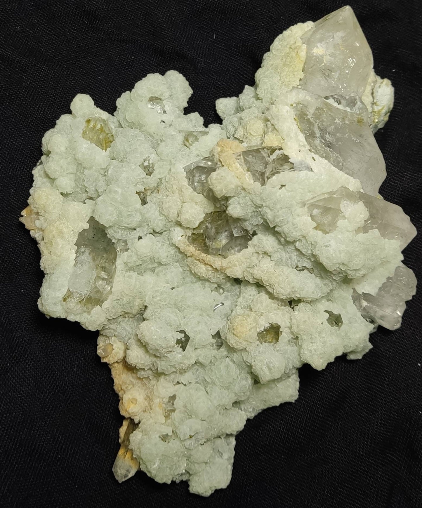 An aesthetic Specimen of prehnite with quartz crystals 518 grams