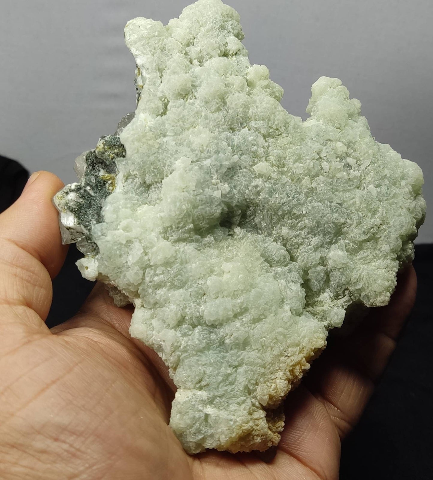 An aesthetic Specimen of prehnite with quartz crystals 518 grams