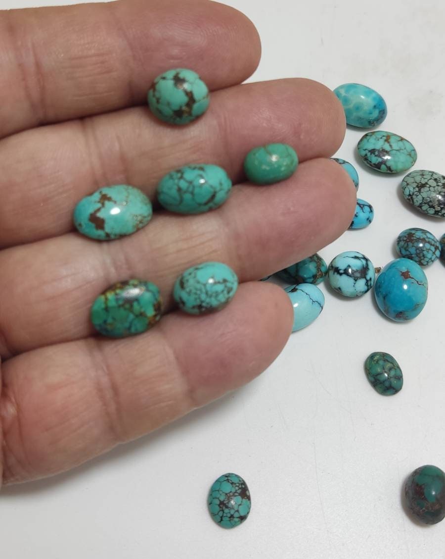 Turquoise Cabochons lot 28 grams